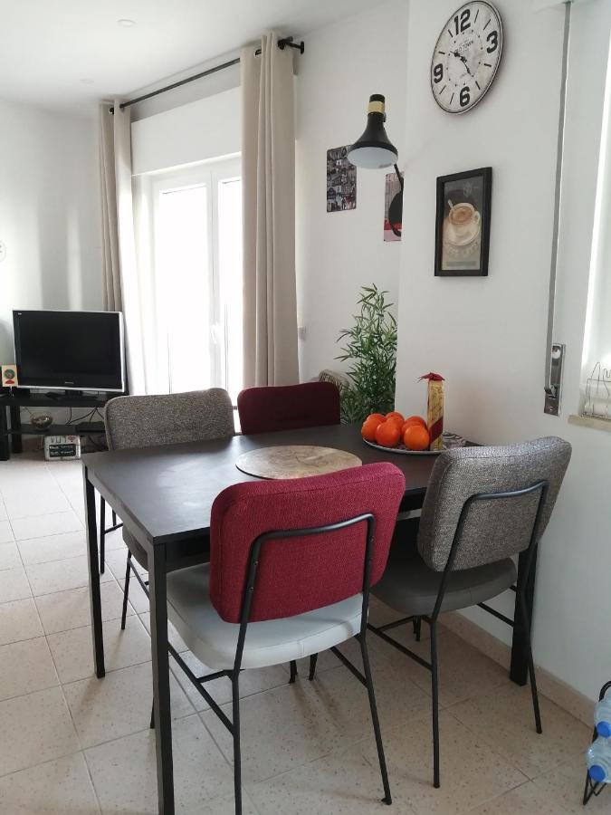 Appartement Vue Sur Mer Et Pieds Dans L'Eau! Portimão Eksteriør billede